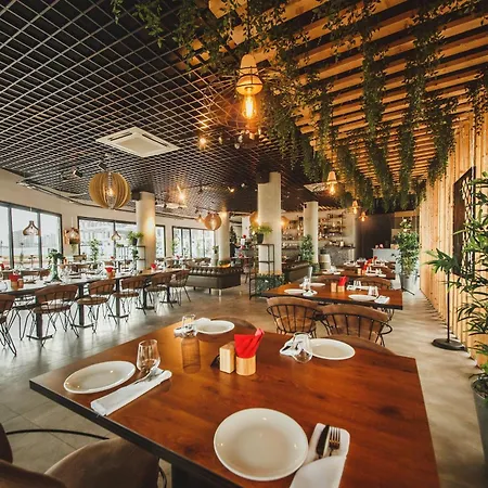 Modern In Caesar & Spa, Long Apartment Perivolia tou Trikomou