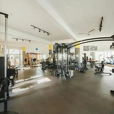 Modern In Caesar & Spa, Long * Perivolia tou Trikomou