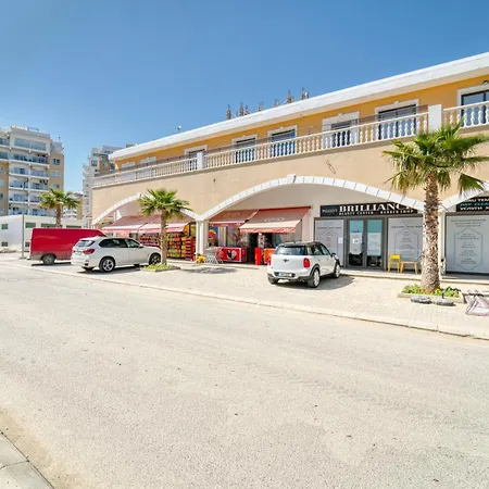 Apartment Modern In Caesar & Spa, Long Perivolia tou Trikomou