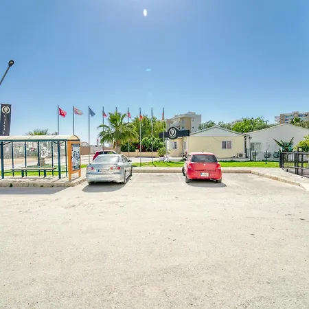 Modern In Caesar & Spa, Long Appartement