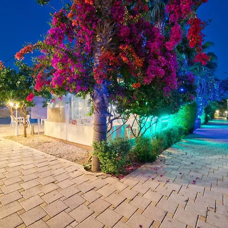 Modern In Caesar & Spa, Long Appartement Perivolia tou Trikomou